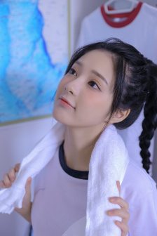 把她日出水了好紧太爽了(胡徽东)